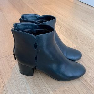 Cole Haan Black Leather Ankle Booties Size 9